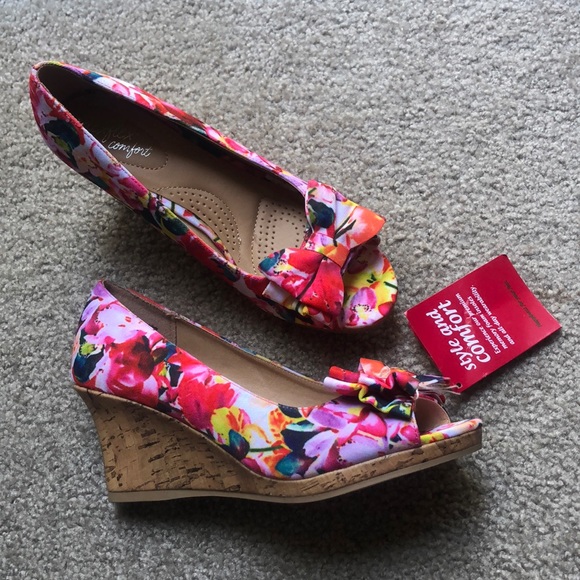 dexflex comfort wedge shoes